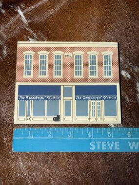 The Cats Meow Longaberger Museum Decorative Wooden Figurine - Blue & Cream